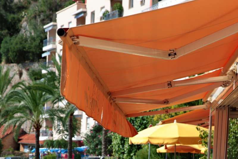 Reforma de Toldos: Transforme Seu Espaço Externo e Proteja Seu Conforto